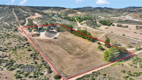 $815,000 | 13633 Summit Valley Road, Hesperia, CA 92345