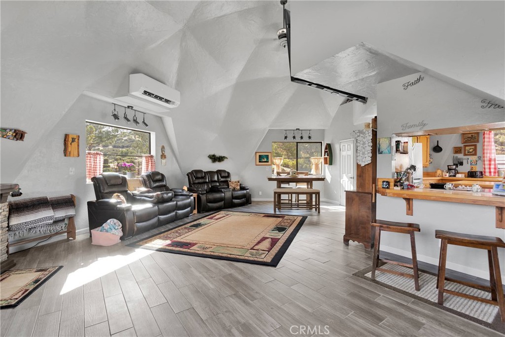 13633 Summit Valley Road Hesperia, CA 92345 - Photo 5 of 60