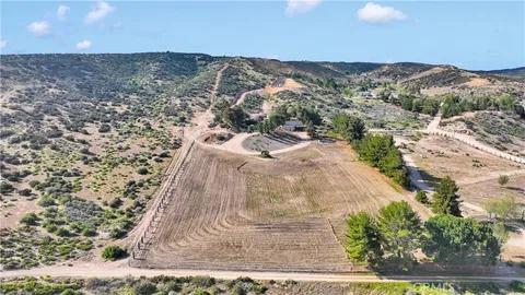 $850,000 | 13633 Summit Valley Road, Hesperia, CA 92345