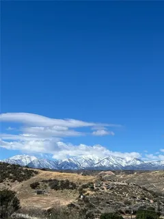 $850,000 | 13633 Summit Valley Road, Hesperia, CA 92345