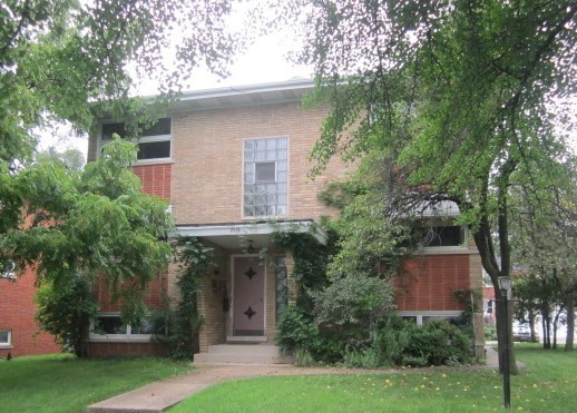 2926 Harlem Avenue Riverside, IL 60546 - Photo 1 of 20 front view of house with a yard and trees