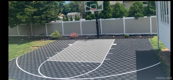 $4,000 | 4429 Express Drive North, Ronkonkoma, NY 11779