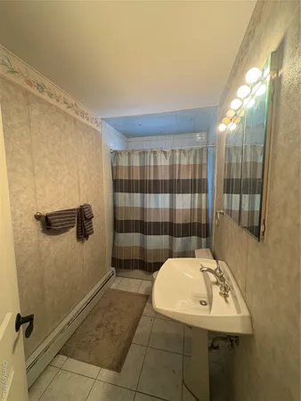 $4,000 | 4429 Express Drive North, Ronkonkoma, NY 11779