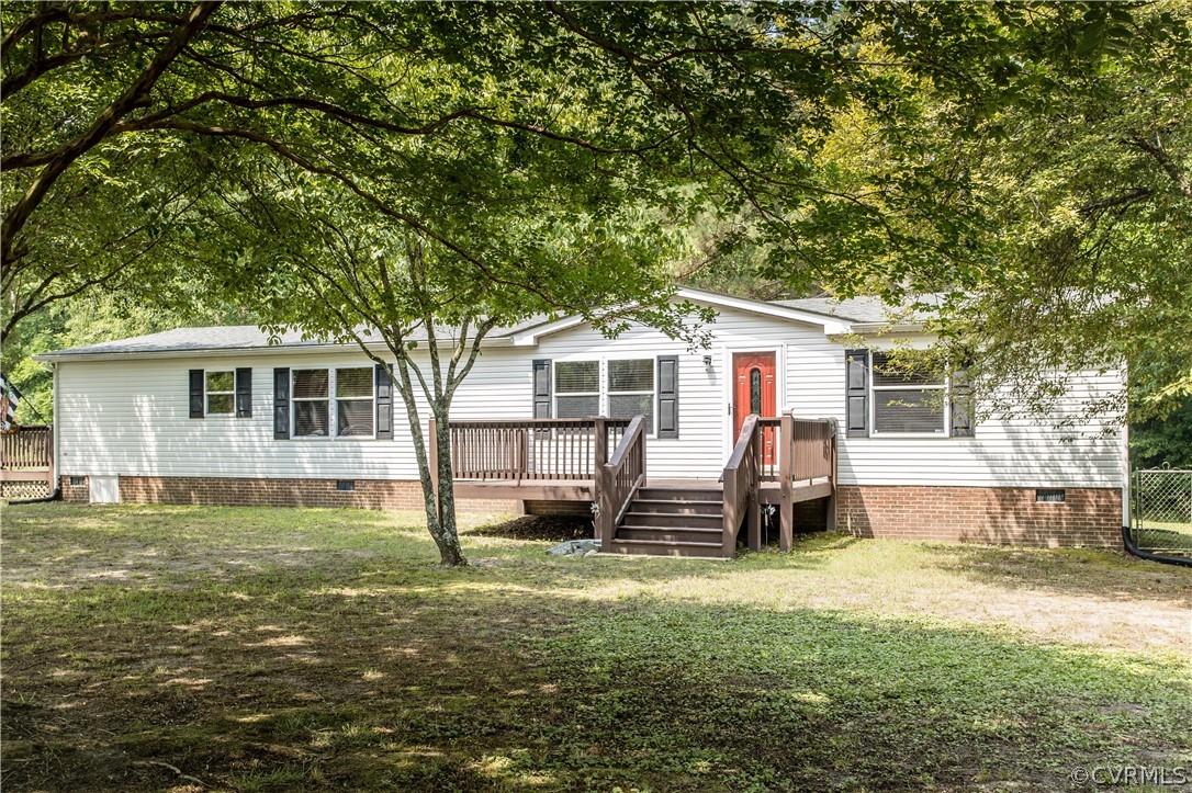 Welcome home to country living! 3 Bedroom 2 bath,