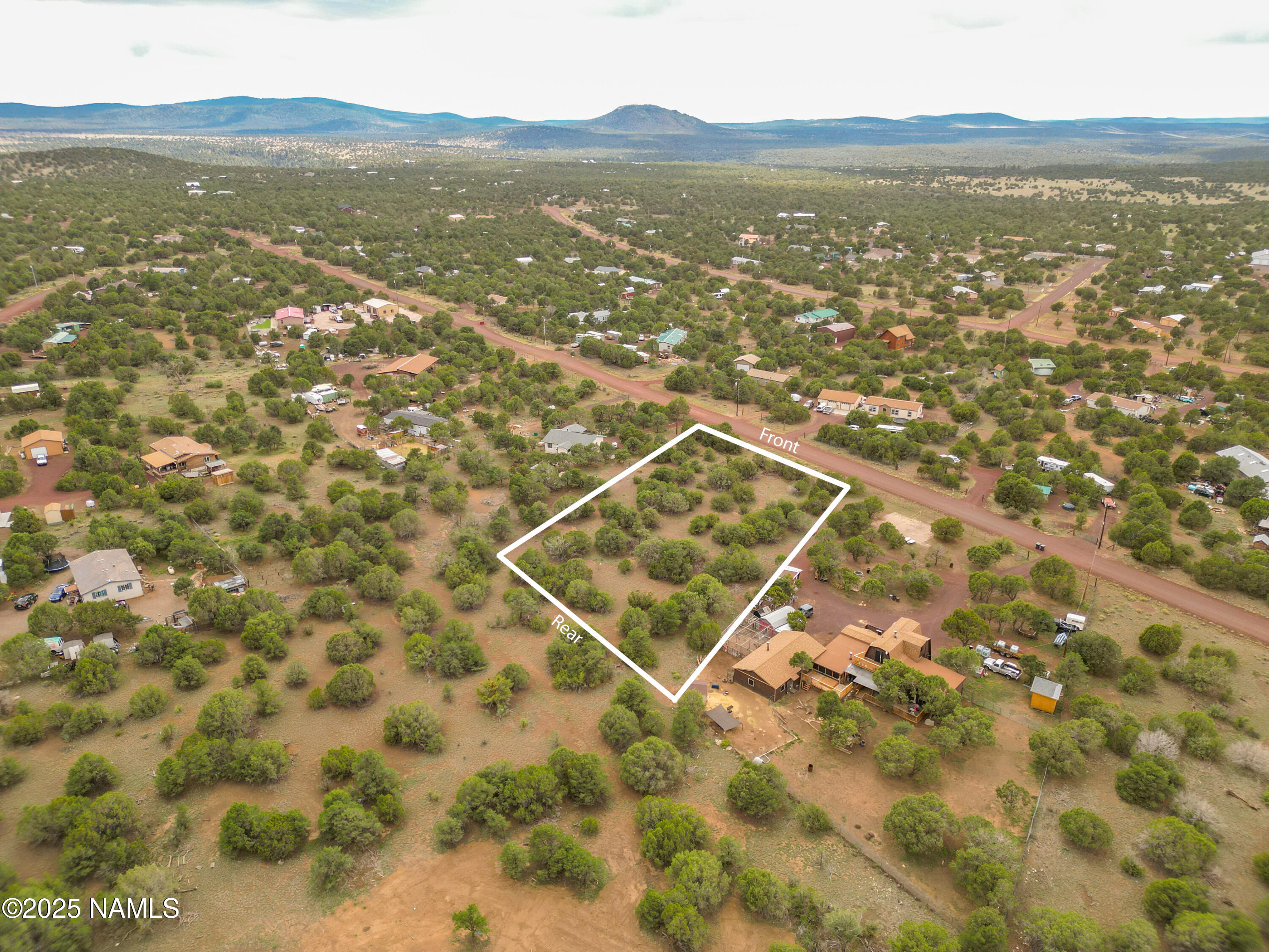 7365 North Hopi Street Williams, AZ 86046 - Photo 6 of 12 a view of an ocean from a mountain