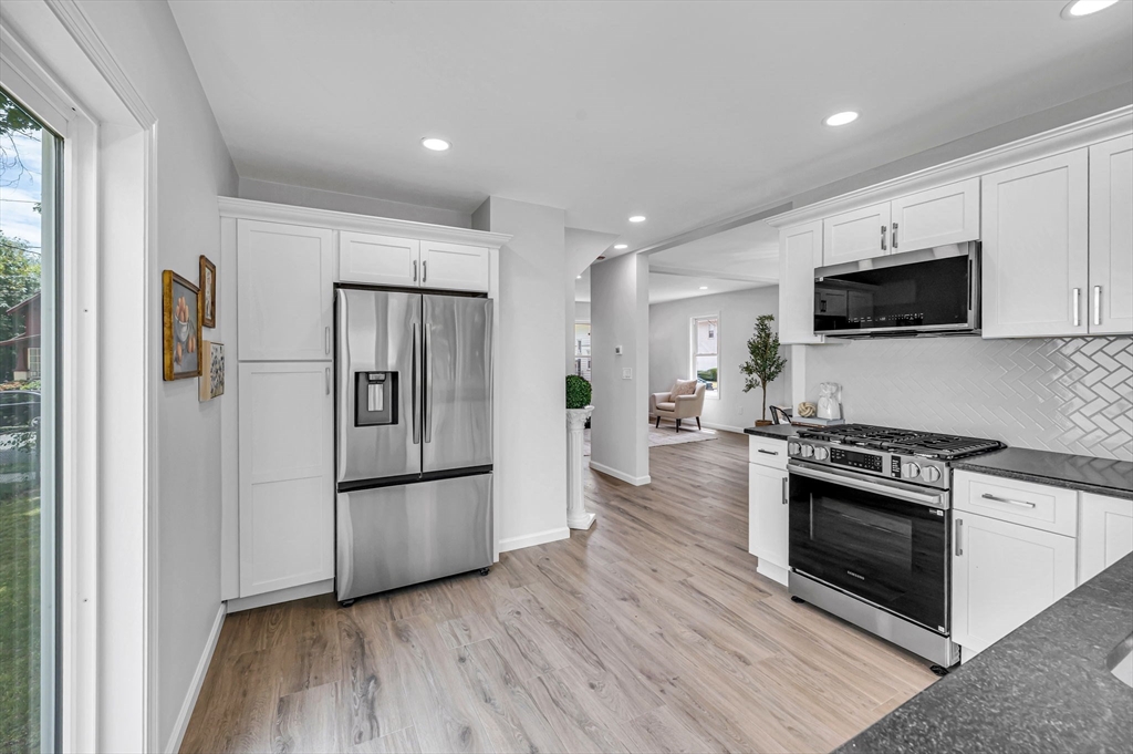 62 Field Street West Springfield, MA 01089 - Photo 11 of 32