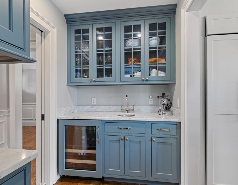 29 Fern Street Lexington, MA 02421 - Photo 20 of 42 Gallery Image 20