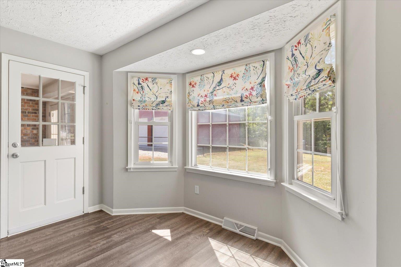 100 Patrol Club Road Greenville, SC 29609 - Photo 6 of 31