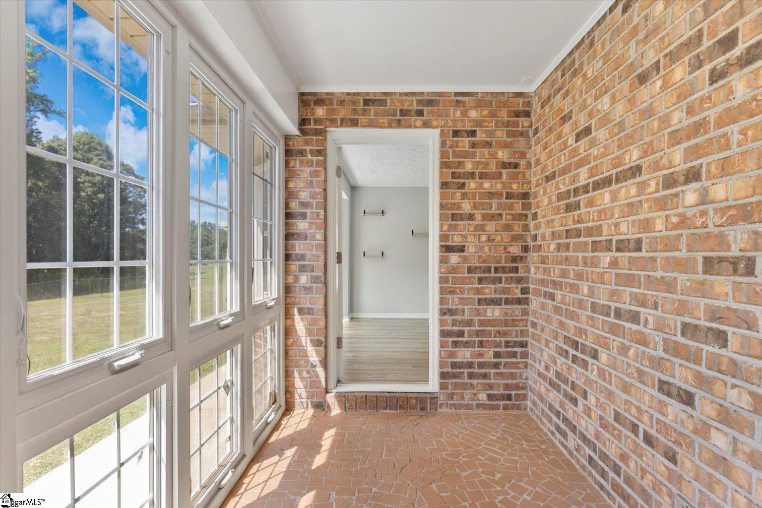 100 Patrol Club Road Greenville, SC 29609 - Photo 9 of 31