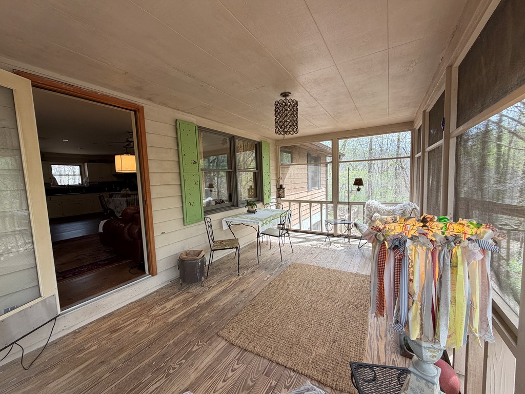 487 Wikle Road Hayesville, NC 28904 - Photo 6 of 50