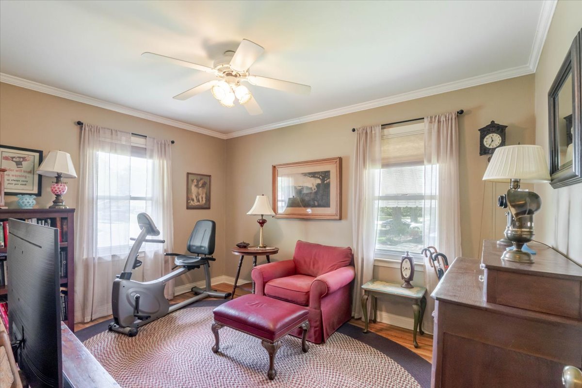 302 Radliff Road Bloomington, IL 61701 - Photo 19 of 35 a living room with furniture and a window