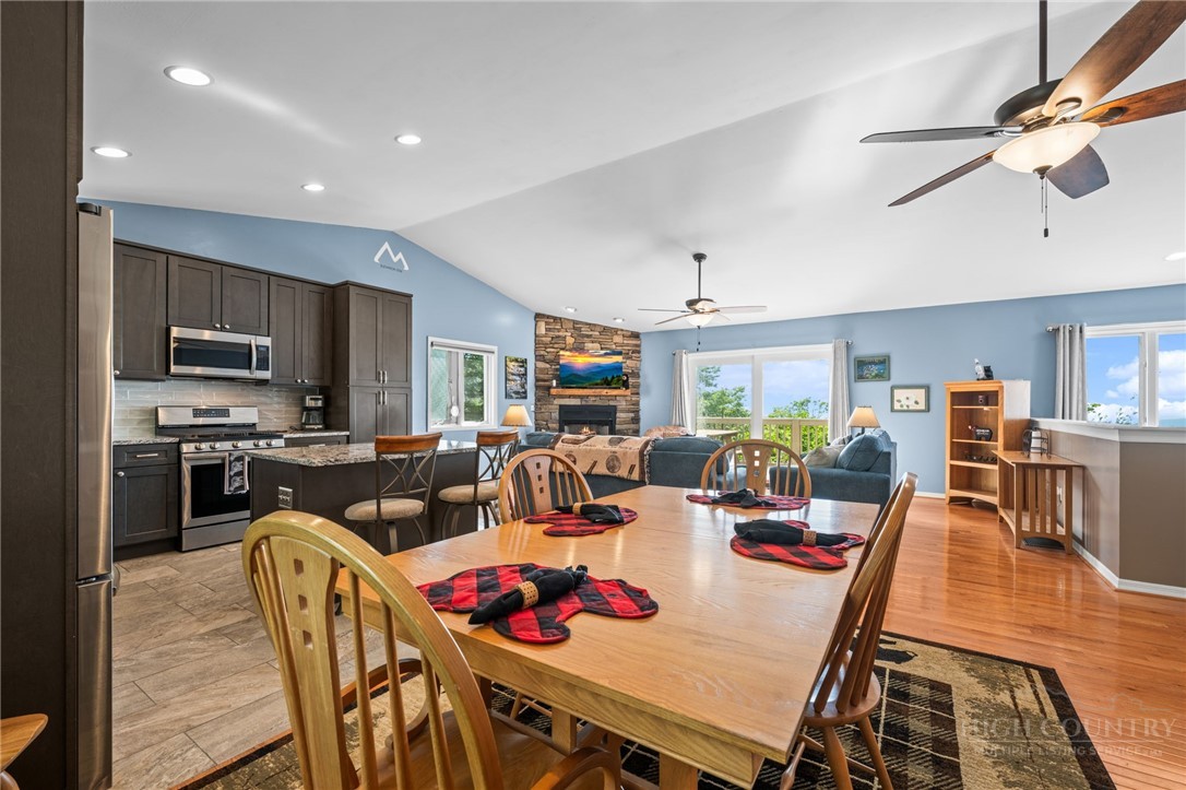 215 North Pinnacle Ridge Road Beech Mountain, NC 28604 - Photo 15 of 36