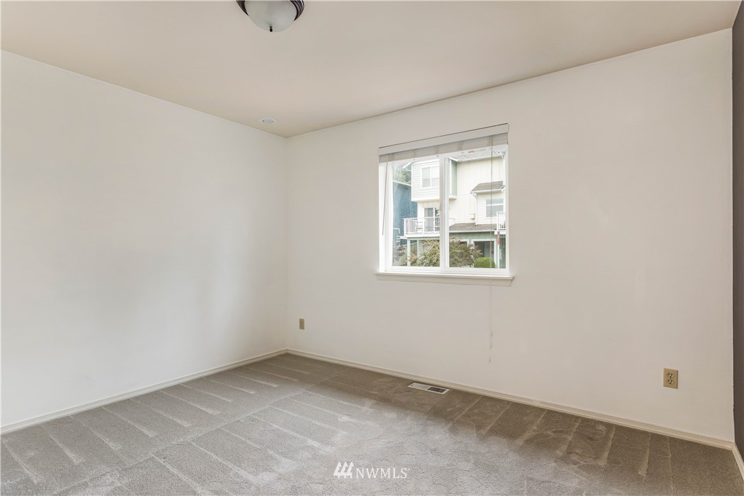 30875 State Rte 20, Unit I3 Oak Harbor, WA 98277 - Photo 14 of 24