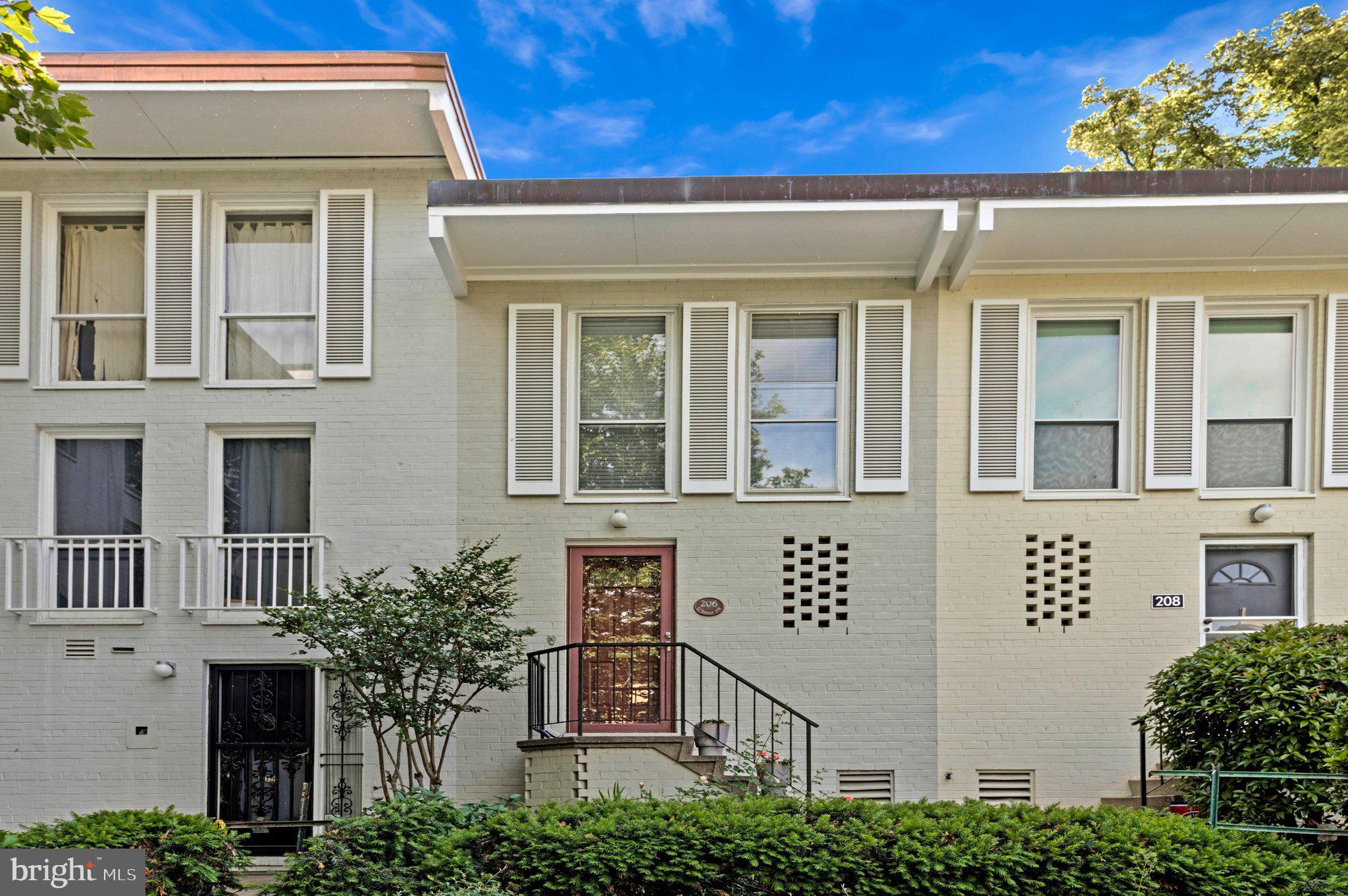 206 G Street Southwest Washington, DC 20024 - Photo 2 of 43
