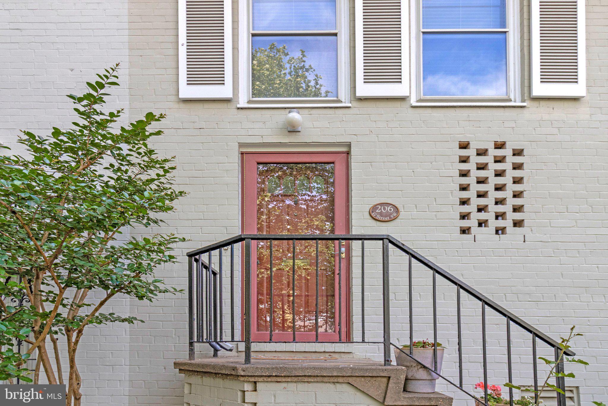 206 G Street Southwest Washington, DC 20024 - Photo 3 of 43