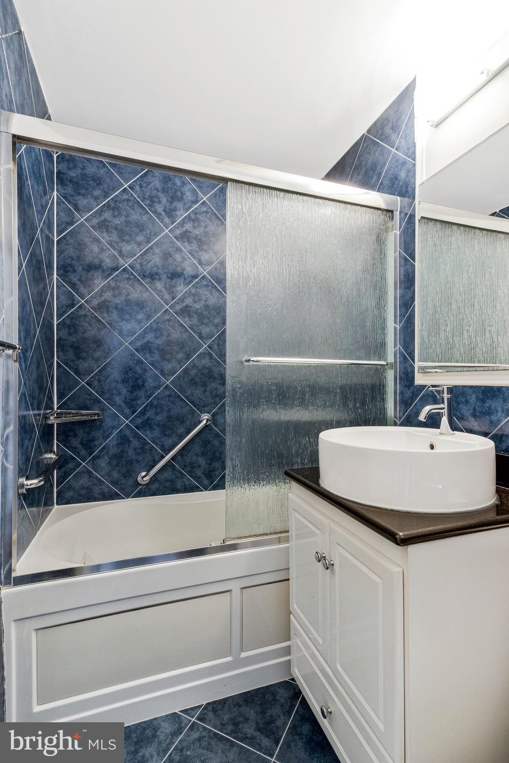 206 G Street Southwest Washington, DC 20024 - Photo 32 of 43