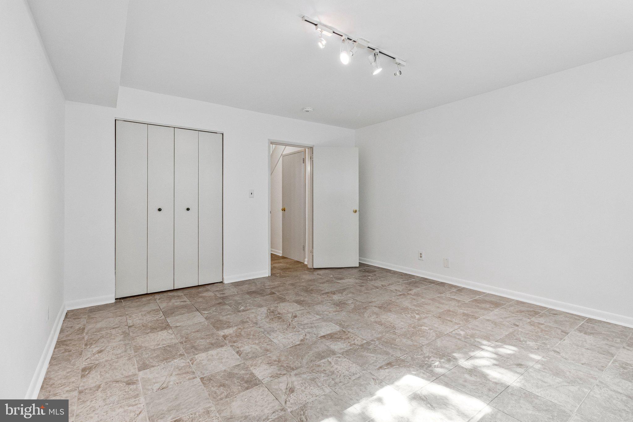 206 G Street Southwest Washington, DC 20024 - Photo 41 of 43