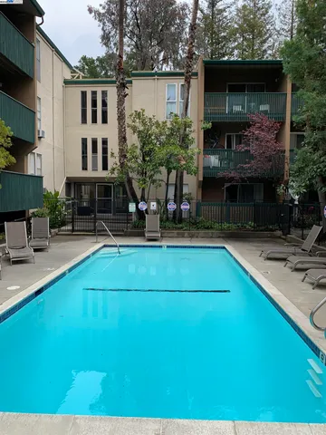 $325,000 | 185 Sierra Drive, Unit 206, Walnut Creek, CA 94596