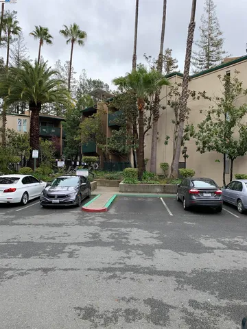 $325,000 | 185 Sierra Drive, Unit 206, Walnut Creek, CA 94596