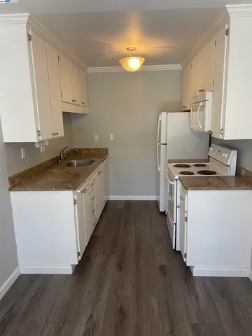 $325,000 | 185 Sierra Drive, Unit 206, Walnut Creek, CA 94596