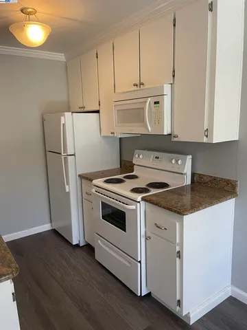 $325,000 | 185 Sierra Drive, Unit 206, Walnut Creek, CA 94596