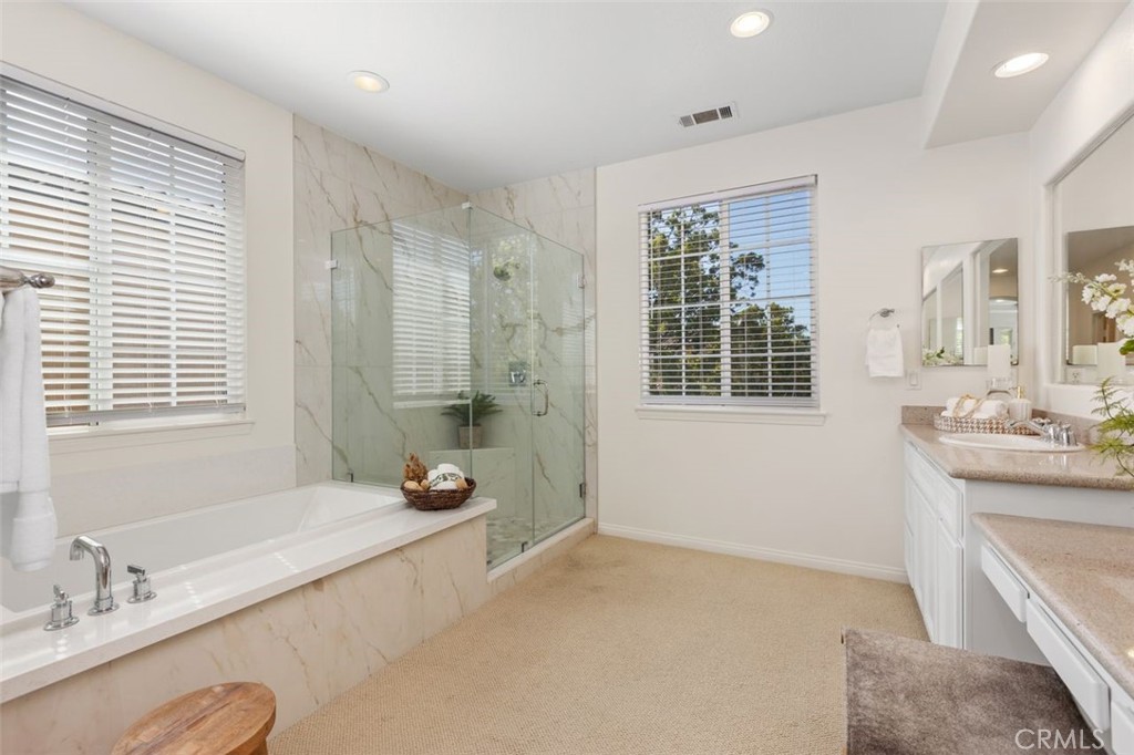 152 Treehouse Irvine, CA 92603 - Photo 22 of 71