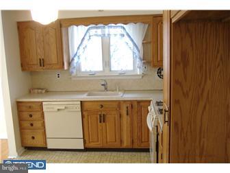 534 Wesley Road Springfield, PA 19064 - Photo 8 of 12 Kitchen