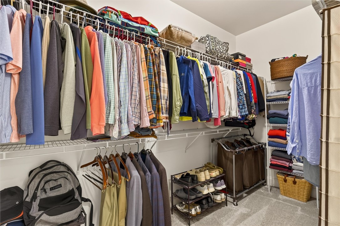 933 Pathway Lane Webster, NY 14580 - Photo 36 of 50 Primary Walk-in Closet
