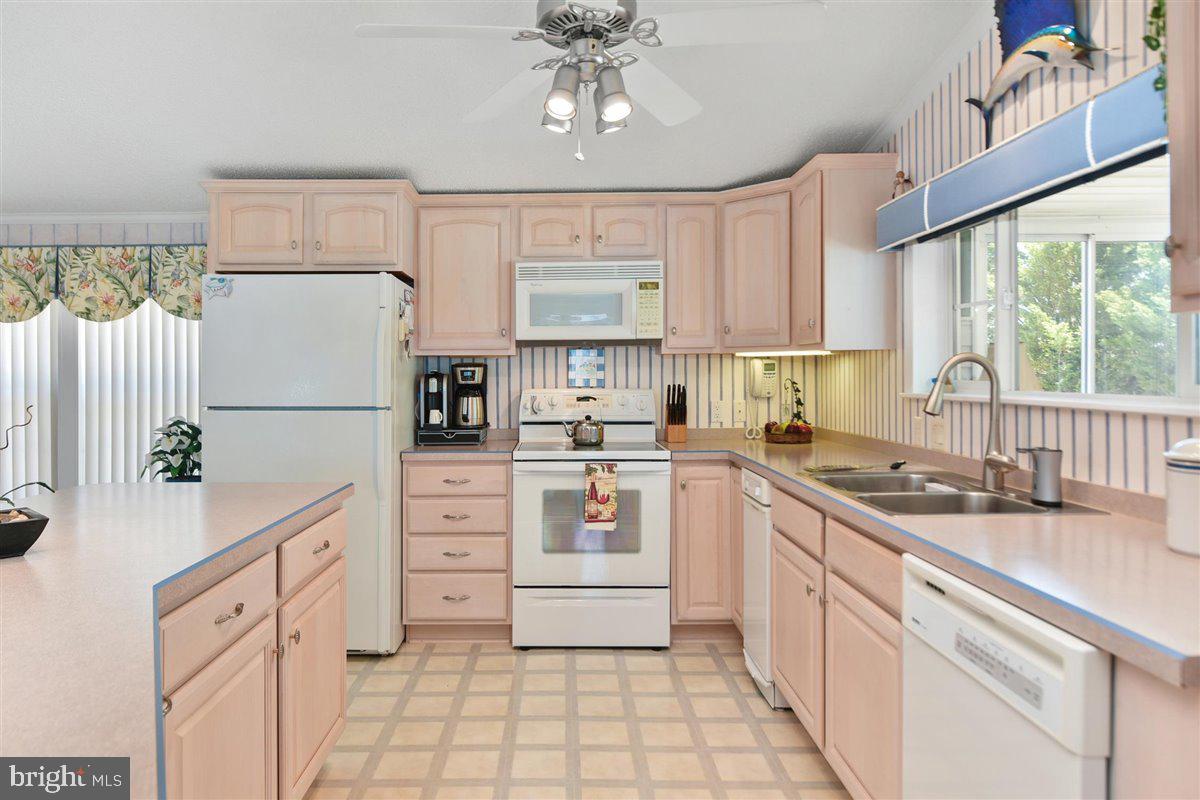 9916 Row Golf Course Road, Unit D 74 Ocean City, MD 21842 - Photo 12 of 31