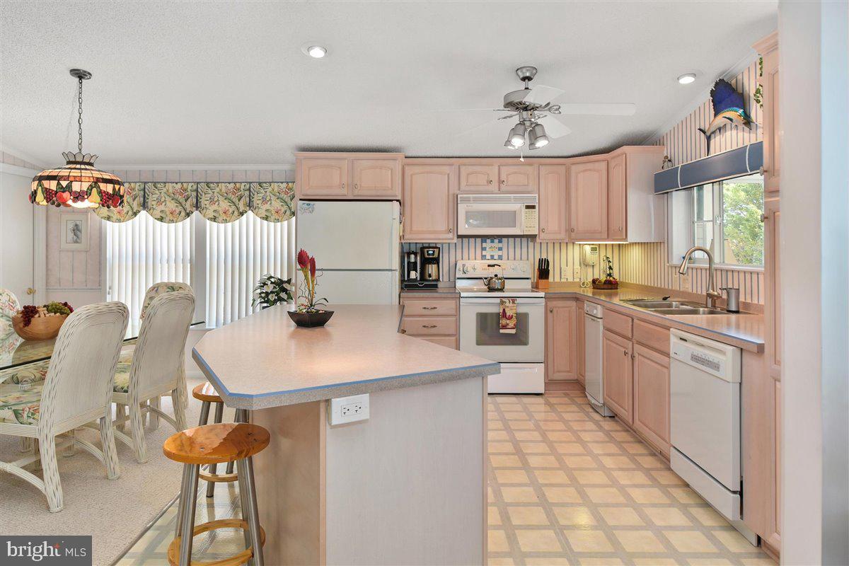 9916 Row Golf Course Road, Unit D 74 Ocean City, MD 21842 - Photo 10 of 31