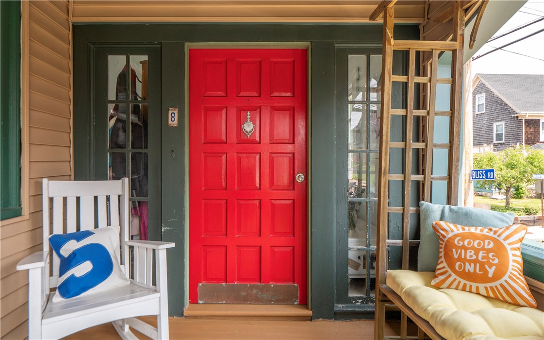 8 Bliss Road Newport, RI 02840 - Photo 4 of 44