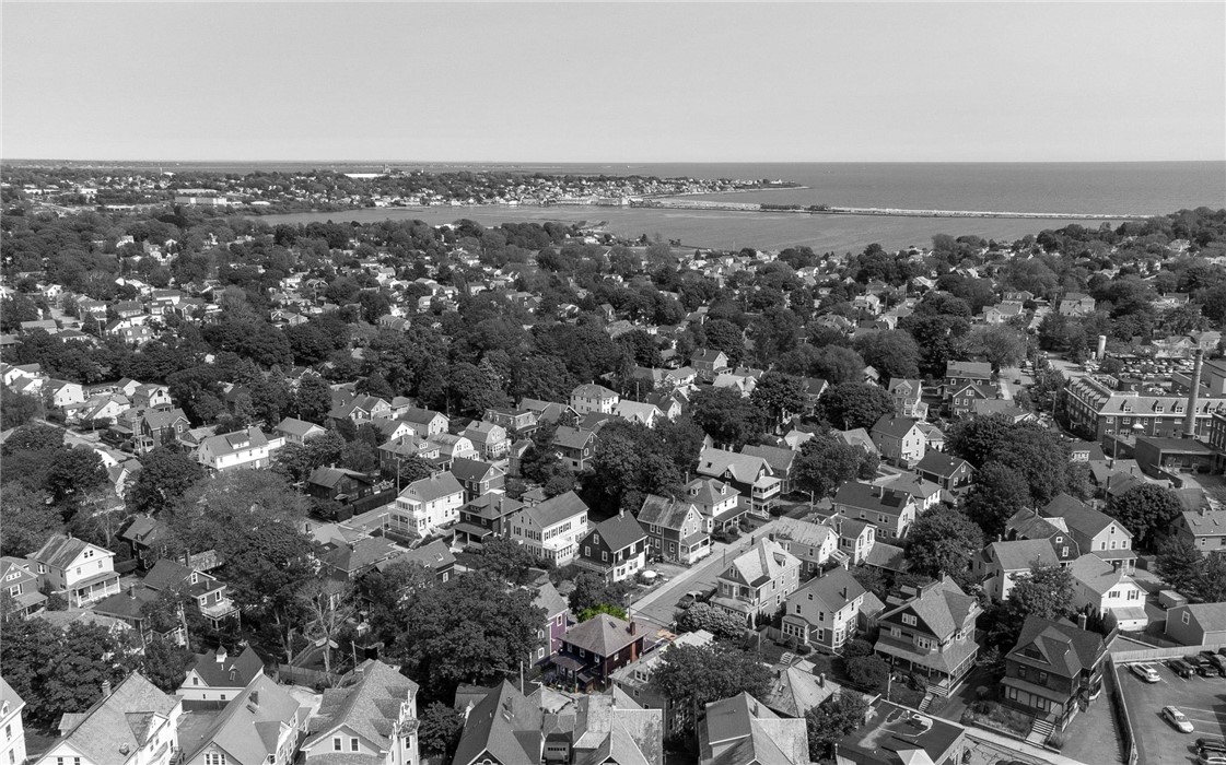 8 Bliss Road Newport, RI 02840 - Photo 41 of 44