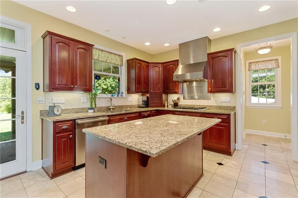 101 Darlington Road Beaver Falls, PA 15010 - Photo 5 of 25 Kitchen