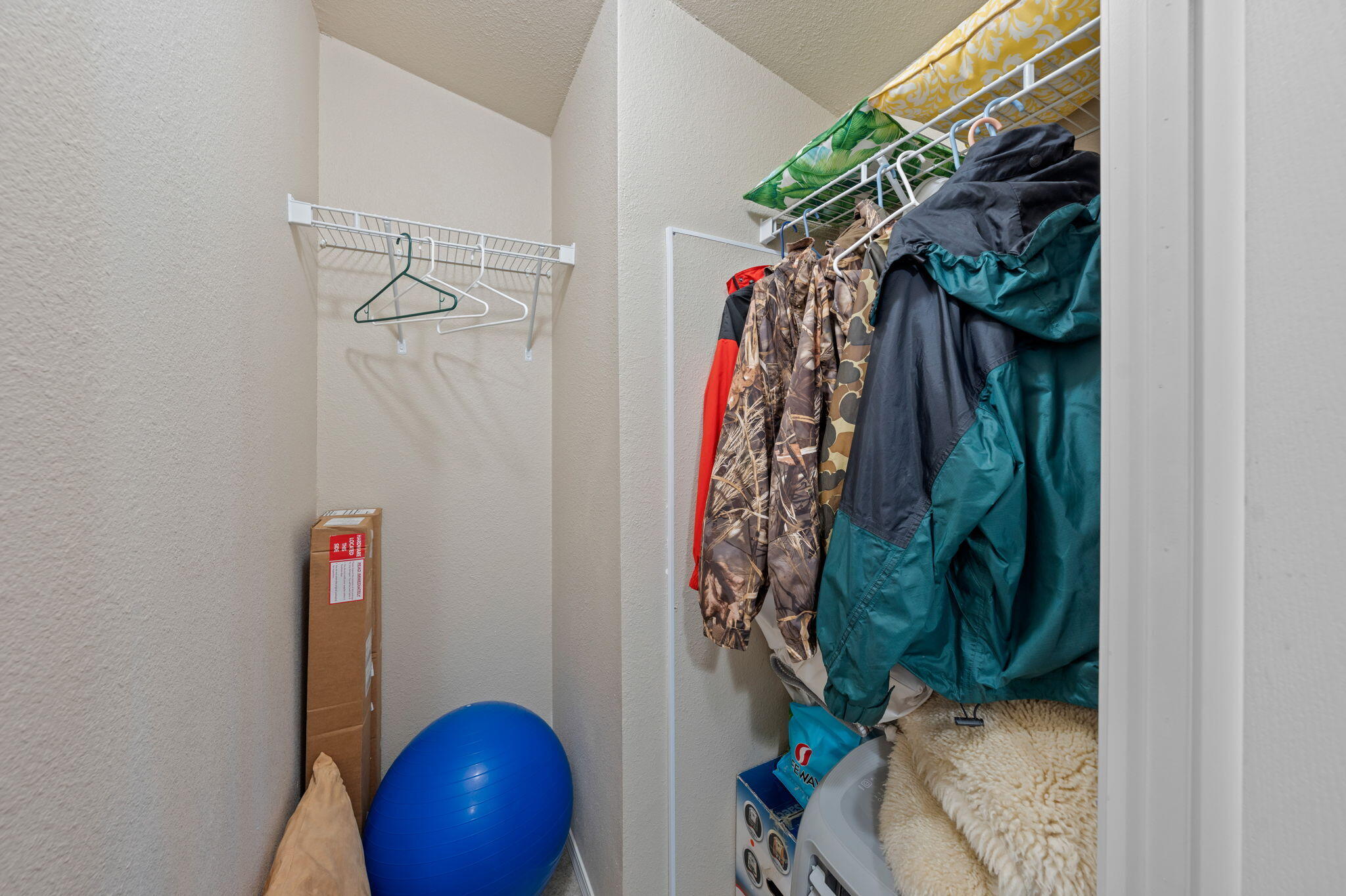 17206 Jacinto Road Bend, OR 97707 - Photo 33 of 57 43-web-or-mls-Riley Visuals-43