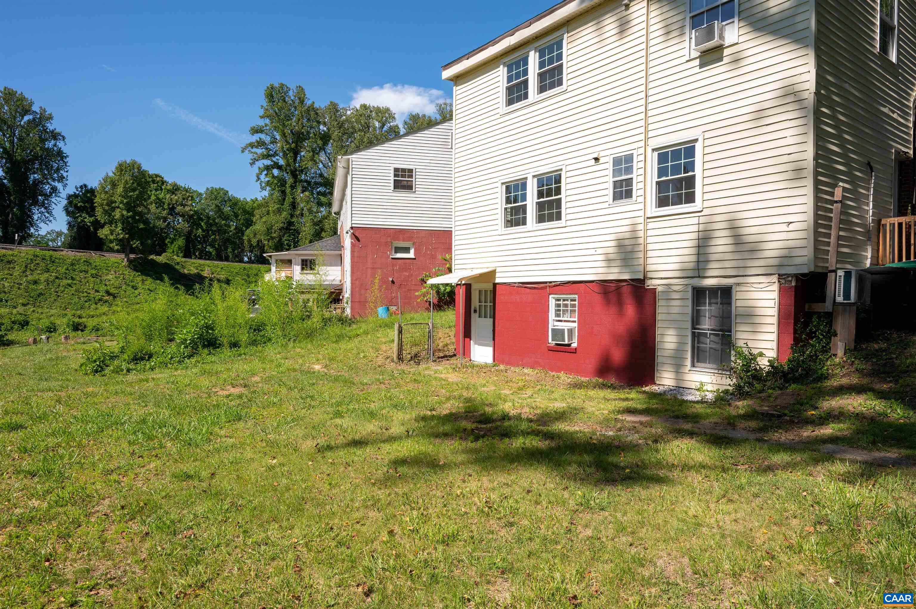 524 Valley Road Charlottesville, VA 22903 - Photo 19 of 31