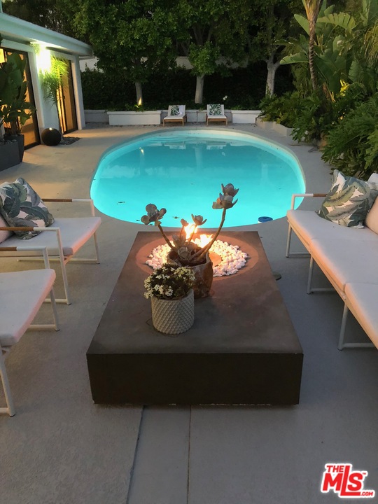 1740 Clear View Drive Beverly Hills, CA 90210 - Photo 24 of 24