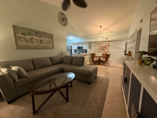 $3,000 | 236 Village Boulevard, Tequesta, FL 33469