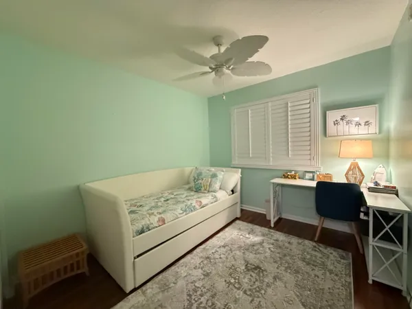 $3,000 | 236 Village Boulevard, Tequesta, FL 33469