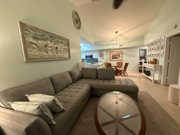 $3,000 | 236 Village Boulevard, Tequesta, FL 33469