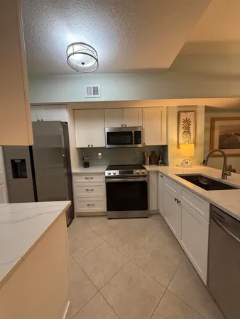 $3,000 | 236 Village Boulevard, Tequesta, FL 33469