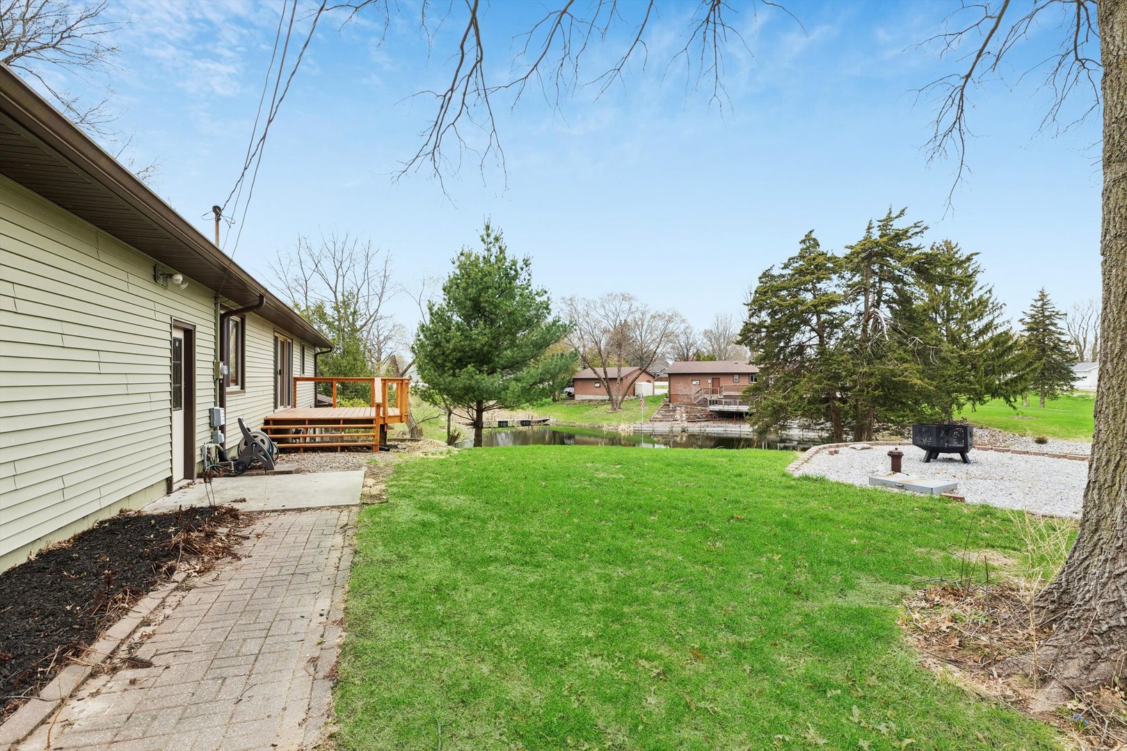 11755 Coon Hunters Road Blue Grass, IA 52726 - Photo 21 of 26