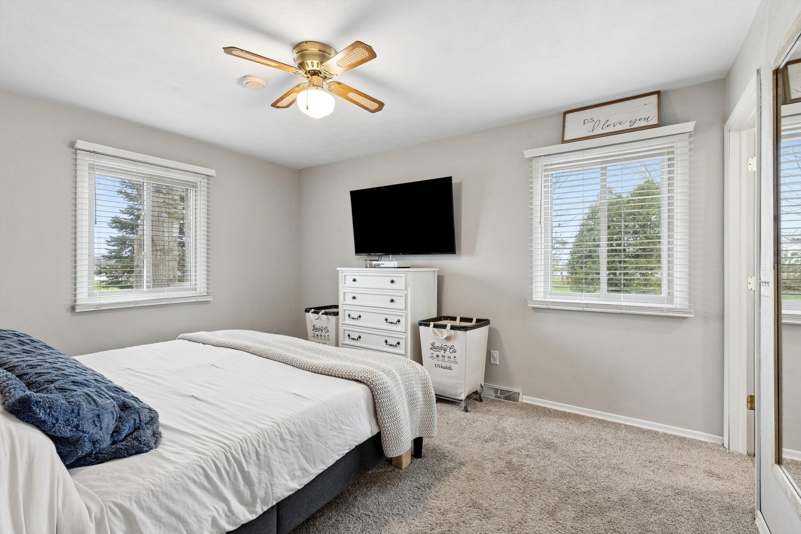 11755 Coon Hunters Road Blue Grass, IA 52726 - Photo 10 of 26