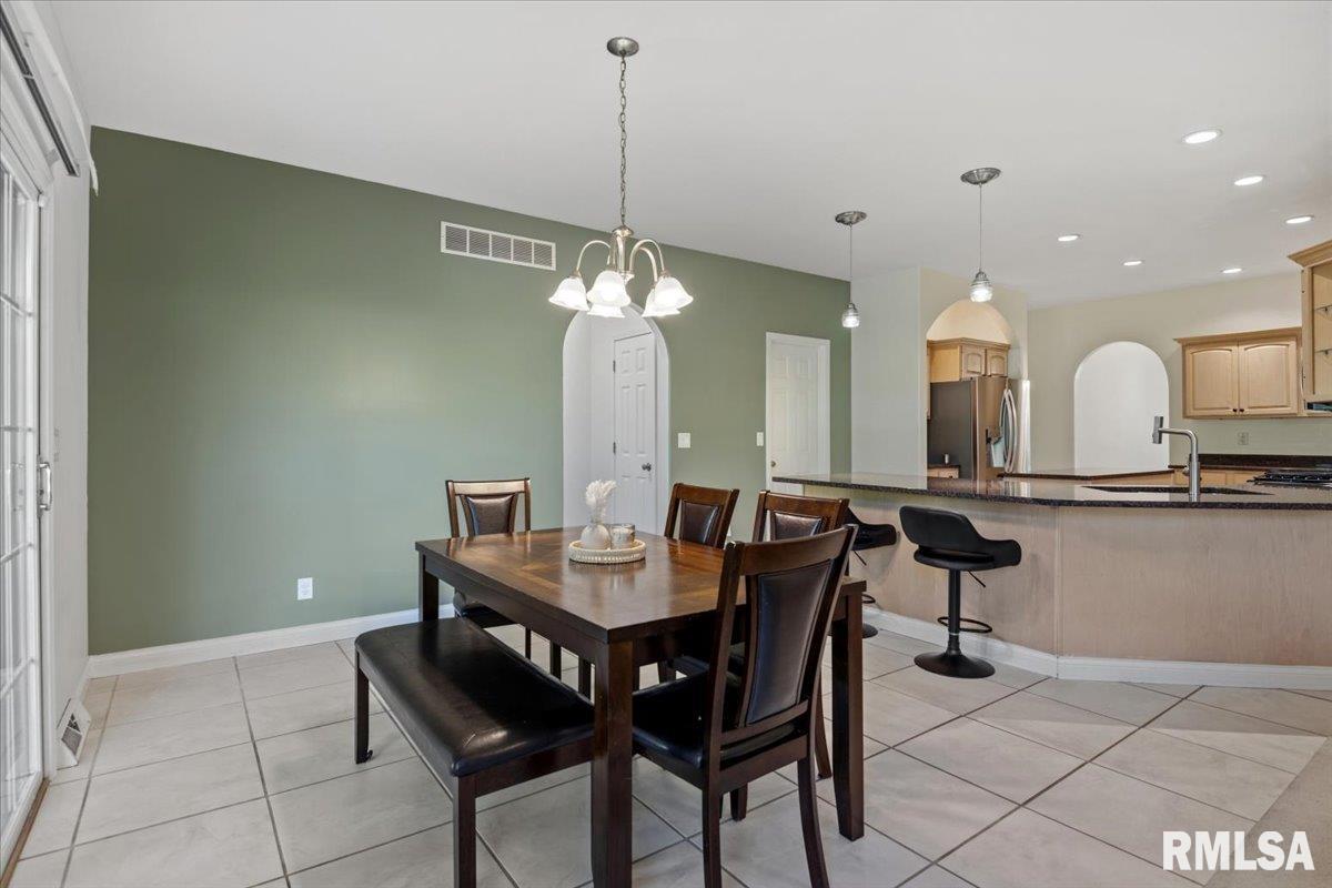 2505 Tartan Way Springfield, IL 62711 - Photo 17 of 64 Gallery Image 17
