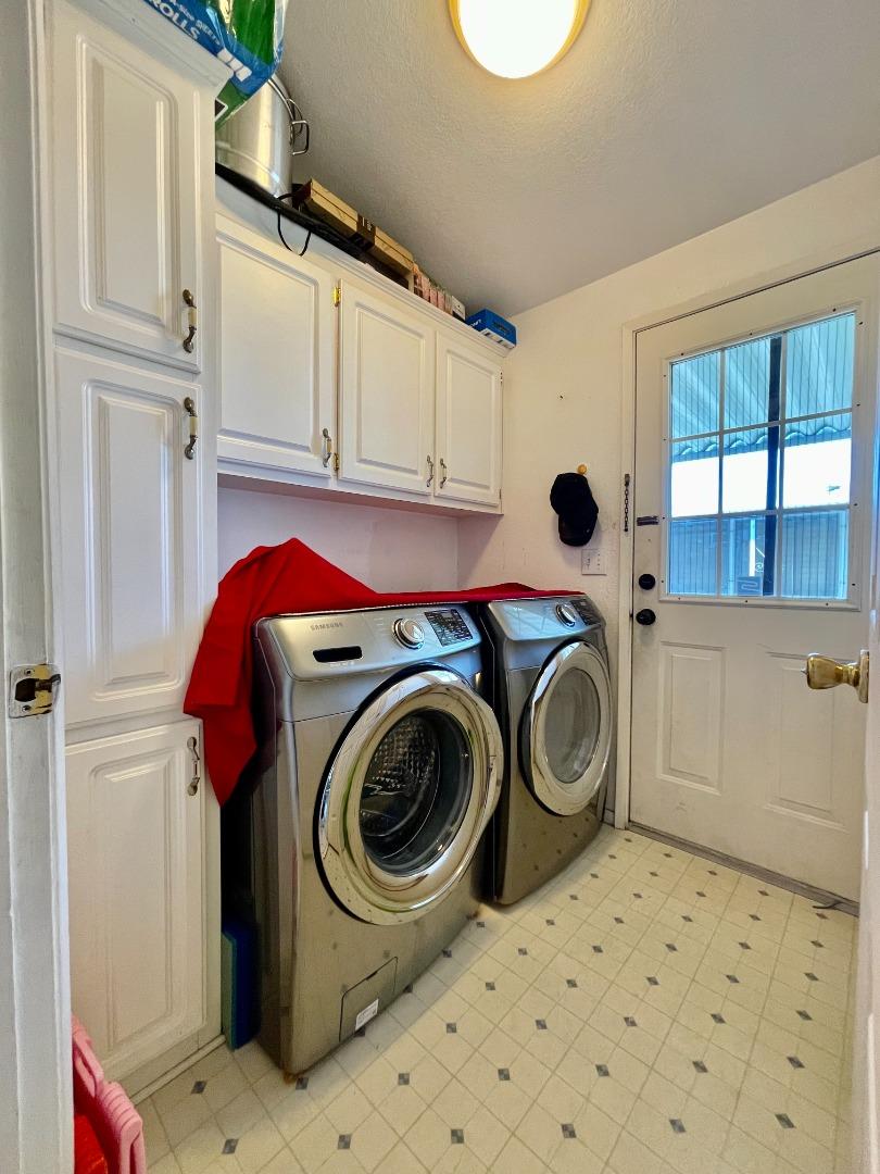 2600 Senter Road, Unit 261 San Jose, CA 95111 - Photo 10 of 12 a utility room with dryer and washer