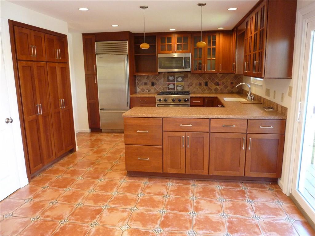 530 West Ingomar Road Pittsburgh, PA 15237 - Photo 4 of 23