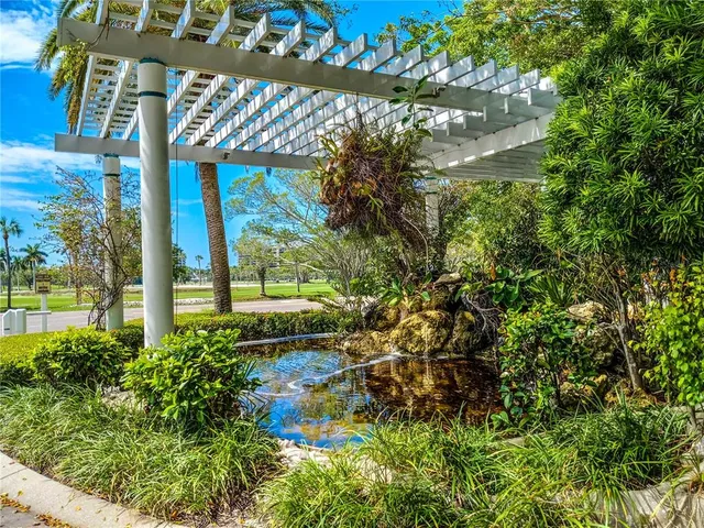 $1,175,000 | 360 Gulf Of Mexico Drive, Unit 312, Longboat Key, FL 34228