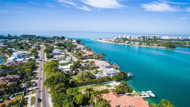 $1,175,000 | 360 Gulf Of Mexico Drive, Unit 312, Longboat Key, FL 34228