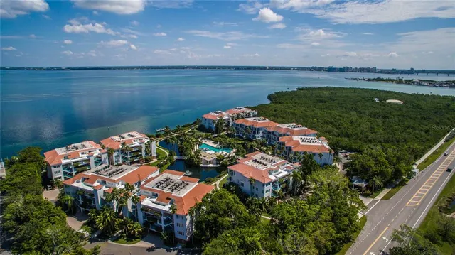 $1,175,000 | 360 Gulf Of Mexico Drive, Unit 312, Longboat Key, FL 34228