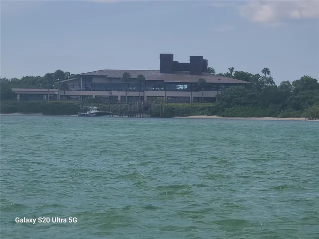 $1,175,000 | 360 Gulf Of Mexico Drive, Unit 312, Longboat Key, FL 34228