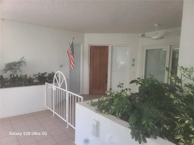 $1,175,000 | 360 Gulf Of Mexico Drive, Unit 312, Longboat Key, FL 34228